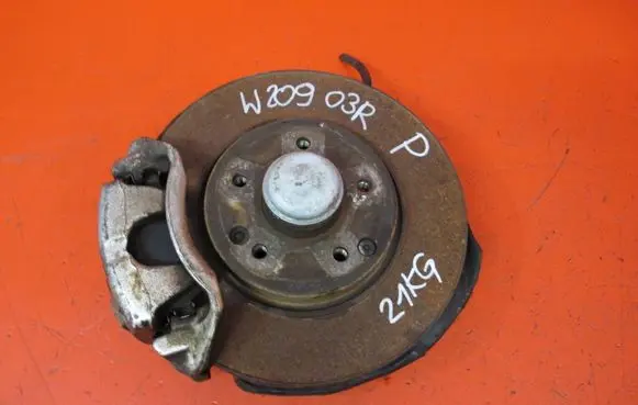 Mercedes-Benz CLK A209 C209 Front wheel hub spindle knuckle 20901
