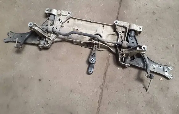 Volkswagen Golf V Front subframe 1K0199369G