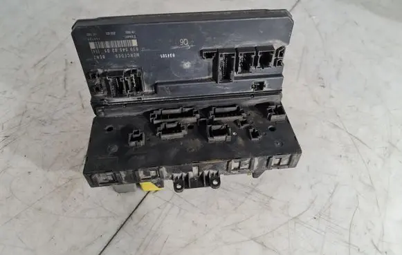 Mercedes-Benz Vito Viano W639 Fuse module 6395450201