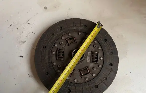 Toyota Avensis Verso Clutch pressure plate 1878600542