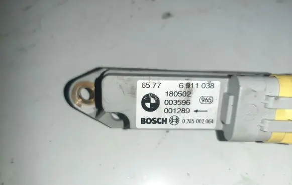 BMW X5 E53 Airbag deployment crash/impact sensor 6911038