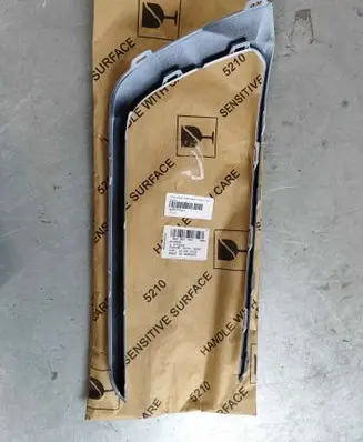 Volkswagen PASSAT B8 Front bumper lower grill 3g0853794gru