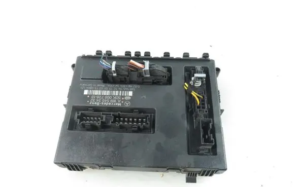 Mercedes-Benz A W169 Central body control module 5DK00872813 A1695453432