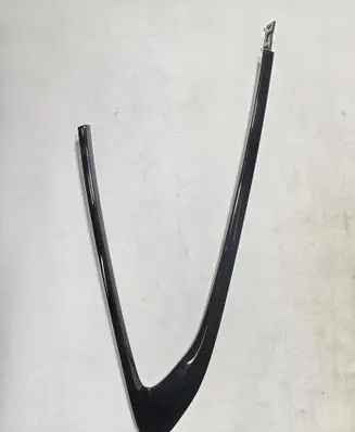 BMW 6 G32 Gran Turismo Rear side glass trim 8495573
