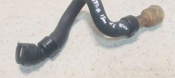 Coolant pipe/hose