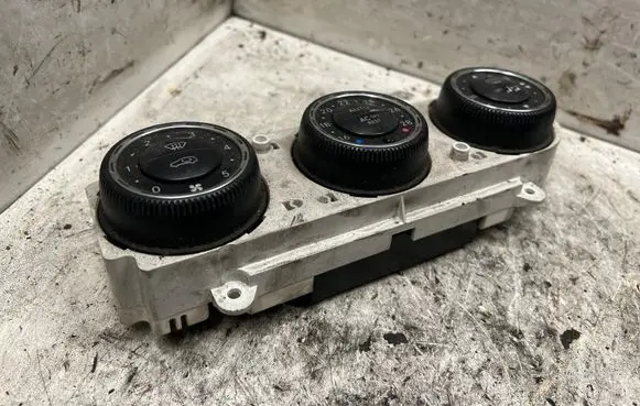 Mercedes-Benz ML W163 Climate control unit A1638204289