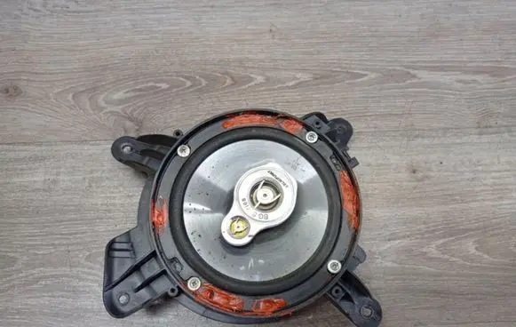 Volvo V70 Front door speaker 10096 9459551