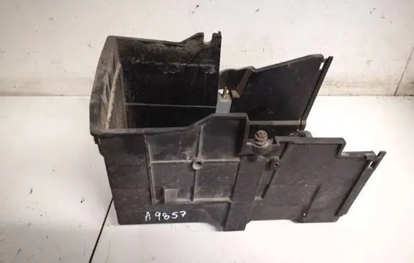 Battery box tray