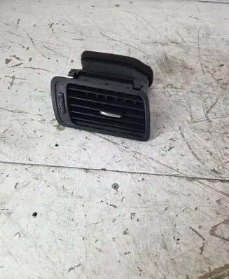 Volkswagen PASSAT B6 Dashboard side air vent grill/cover trim 05704001