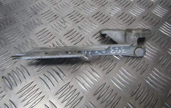 Mazda 323 F Engine bonnet/hood hinges