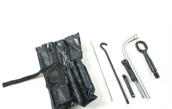 Audi A3 S3 8V Tool set 8K0805815 8N0012219