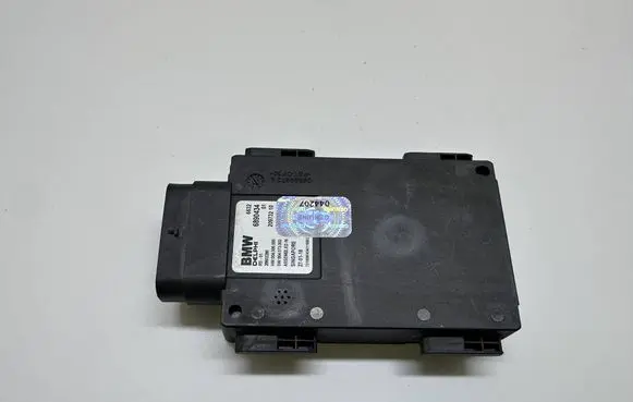 BMW 5 G30 G31 G38 Blind spot module 6890434