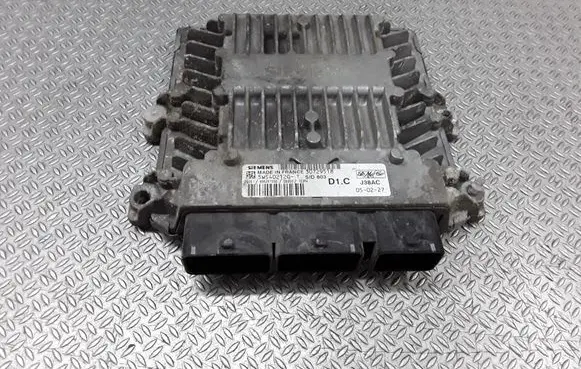 Volvo V50 Engine control unit/module 30729518
