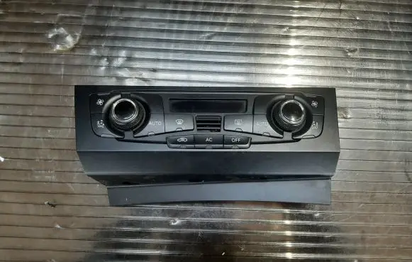 Audi A4 S4 B8 8K Climate control unit 8T2820043S
