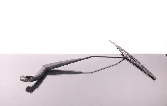 Ford Taurus Front wiper blade arm T729G 89813527