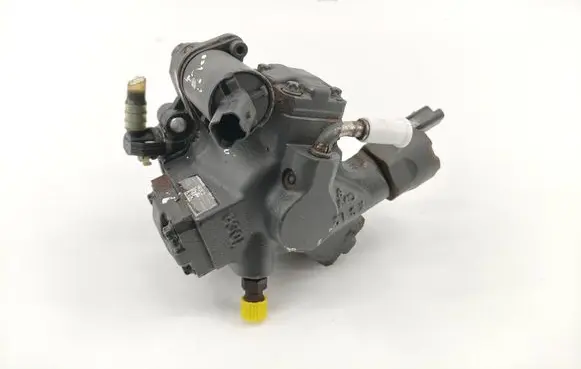 Volvo S40 Fuel injection high pressure pump 9685705080 A2C27100268