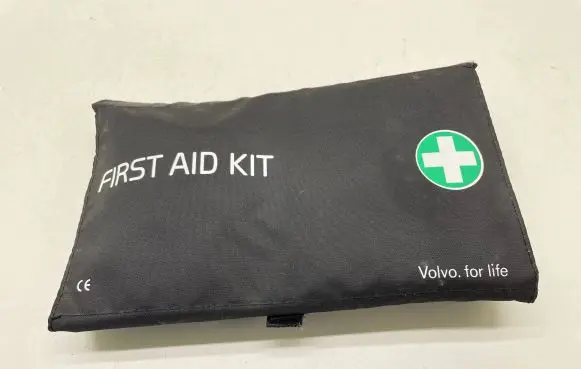 Volvo XC60 First aid kit 