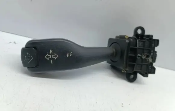 BMW 3 E46 Indicator stalk 8363668 01104010