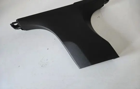 Volvo XC60 (B) pillar trim (bottom) 31425697