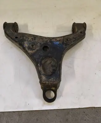 Front lower control arm/wishbone