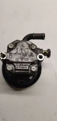 Volkswagen PASSAT B6 Power steering pump 8dd1451779e9