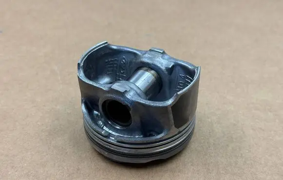 Ford Focus Piston ECJEA PK30