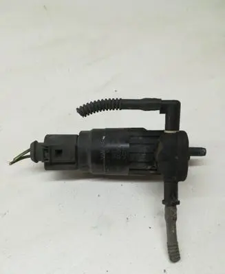 Volkswagen PASSAT B6 Windscreen/windshield washer pump 1K6955651 6029946 SG712V