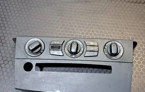 BMW 5 E60 E61 Climate control unit 64116942683 6942683 7063145