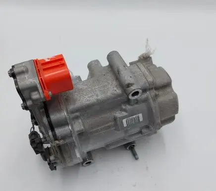 Nissan Leaf II (ZE1) Air conditioning (A/C) compressor (pump) 926005SA1A