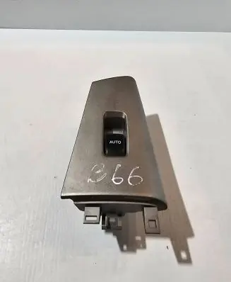 Toyota Corolla E120 E130 Electric window control switch 8403012010 7427212070