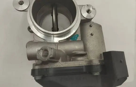 Skoda Octavia Mk3 (5E) Throttle valve 04L128063P A2C84315500