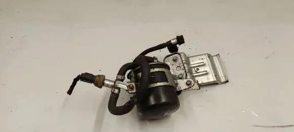 Mercedes-Benz A W176 Fuel filter bracket/mount holder A6450920140 A6450920040 A6070901652
