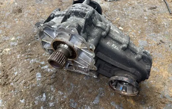 Mercedes-Benz R W251 Gearbox transfer box case A2512800900