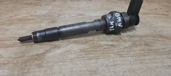 BMW 1 E81 E87 Fuel injector 7798446