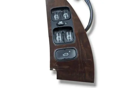 Mercedes-Benz C W203 Electric window control switch A2038210679