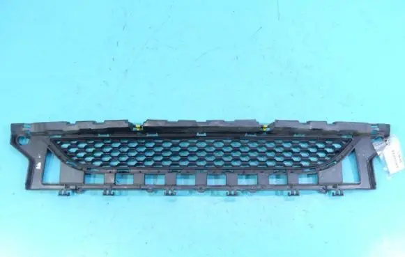 Front bumper upper radiator grill