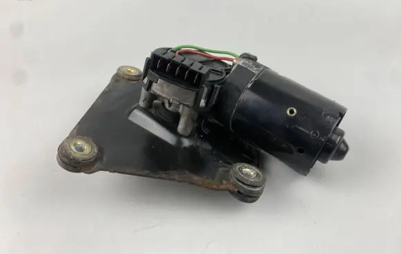 Volvo S40, V40 Wiper motor 0390241170