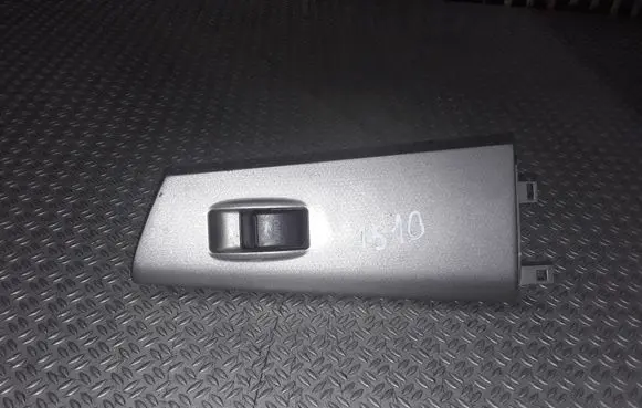 Toyota Corolla E120 E130 Electric window control switch