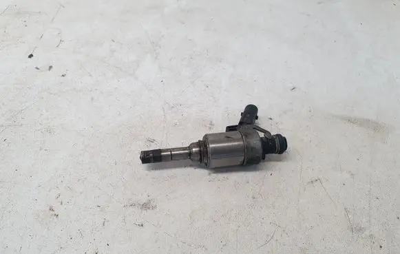 Audi A6 S6 C6 4F Fuel injector 06H906036G 0261B09
