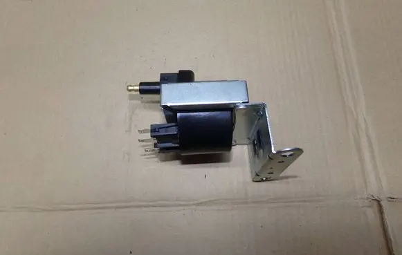 Opel Astra F High voltage ignition coil 