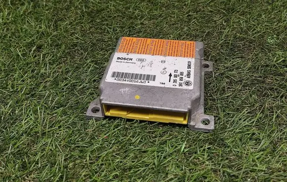 Volkswagen PASSAT B5 Airbag control unit/module 3B0959655 0285001173