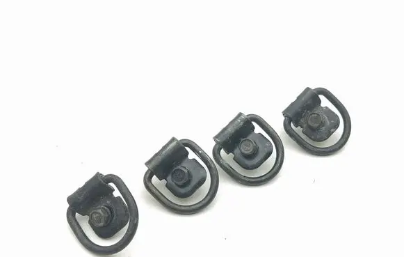 Opel Mokka X Tie down hook / loop 