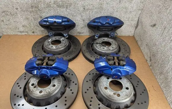 BMW M4 F82 F83 Brake discs and calipers set 6799469 6799470 7889665