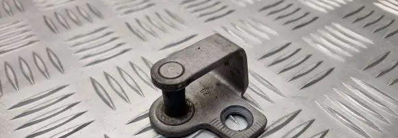 Mercedes-Benz A W168 Rear door lock loop/hook striker 