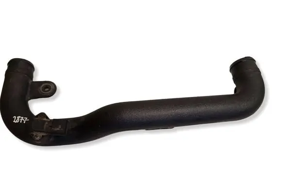 Volkswagen PASSAT B5 Intercooler hose/pipe 8D0145840