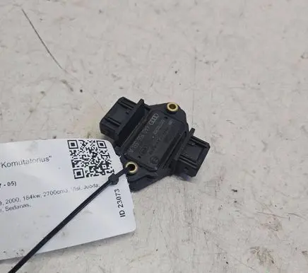 Audi A6 S6 C5 4B Ignition amplifier control unit 4A0905351A