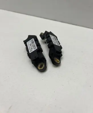 Mercedes-Benz CLC CL203 Airbag deployment crash/impact sensor 0018209126 204639002