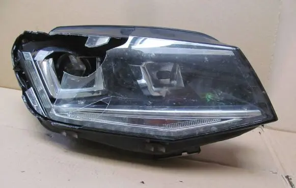 Volkswagen Caddy Headlight/headlamp 2K1941032B 1EL01228610