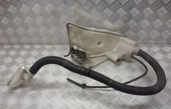 Audi A2 Windshield washer fluid reservoir/tank 8Z0955462