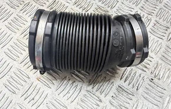 Volvo XC60 Air intake duct part 32325493